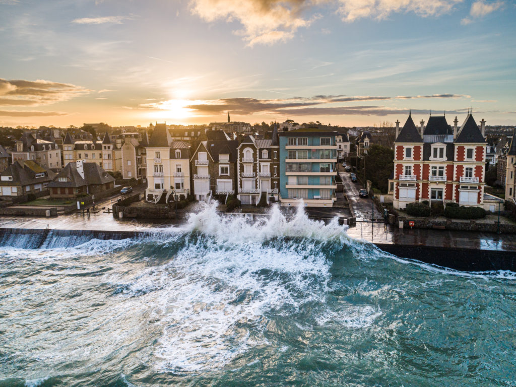 photo de grande marée à Saint-Malo après la tempete Ciara.